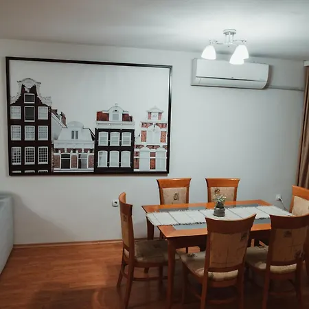 Apartment Rhea With Terrace & Parking Plovdiv
