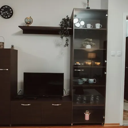 Rhea With Terrace & Parking Apartment *