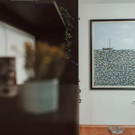 Rhea With Terrace & Parking アパート *