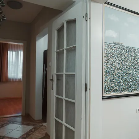 Rhea With Terrace & Parking アパート *