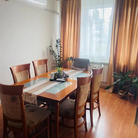Rhea Apartment With Parking Appartamento Plovdiv