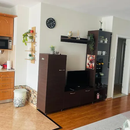 Rhea Apartment With Parking Appartamento Plovdiv