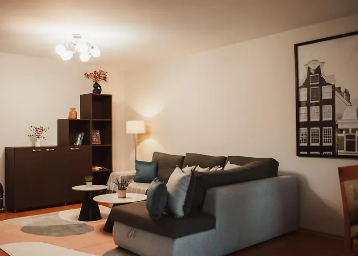 Rhea With Terrace & Parking アパート *