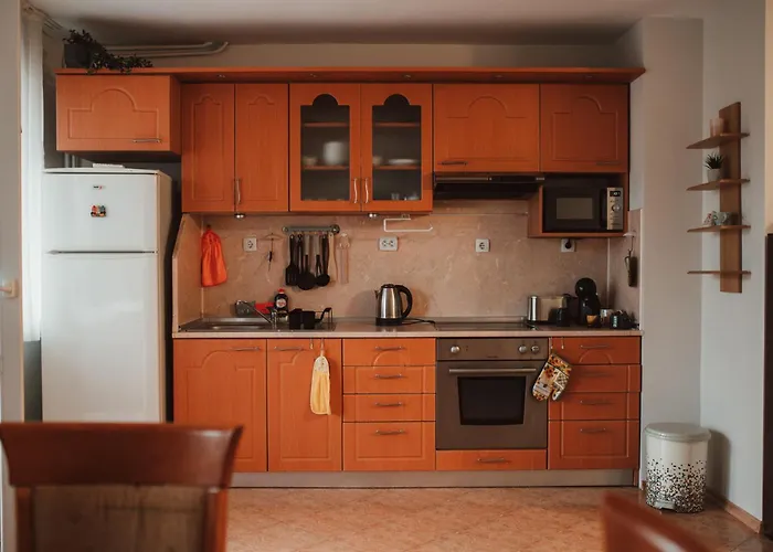 Rhea With Terrace & Parking *